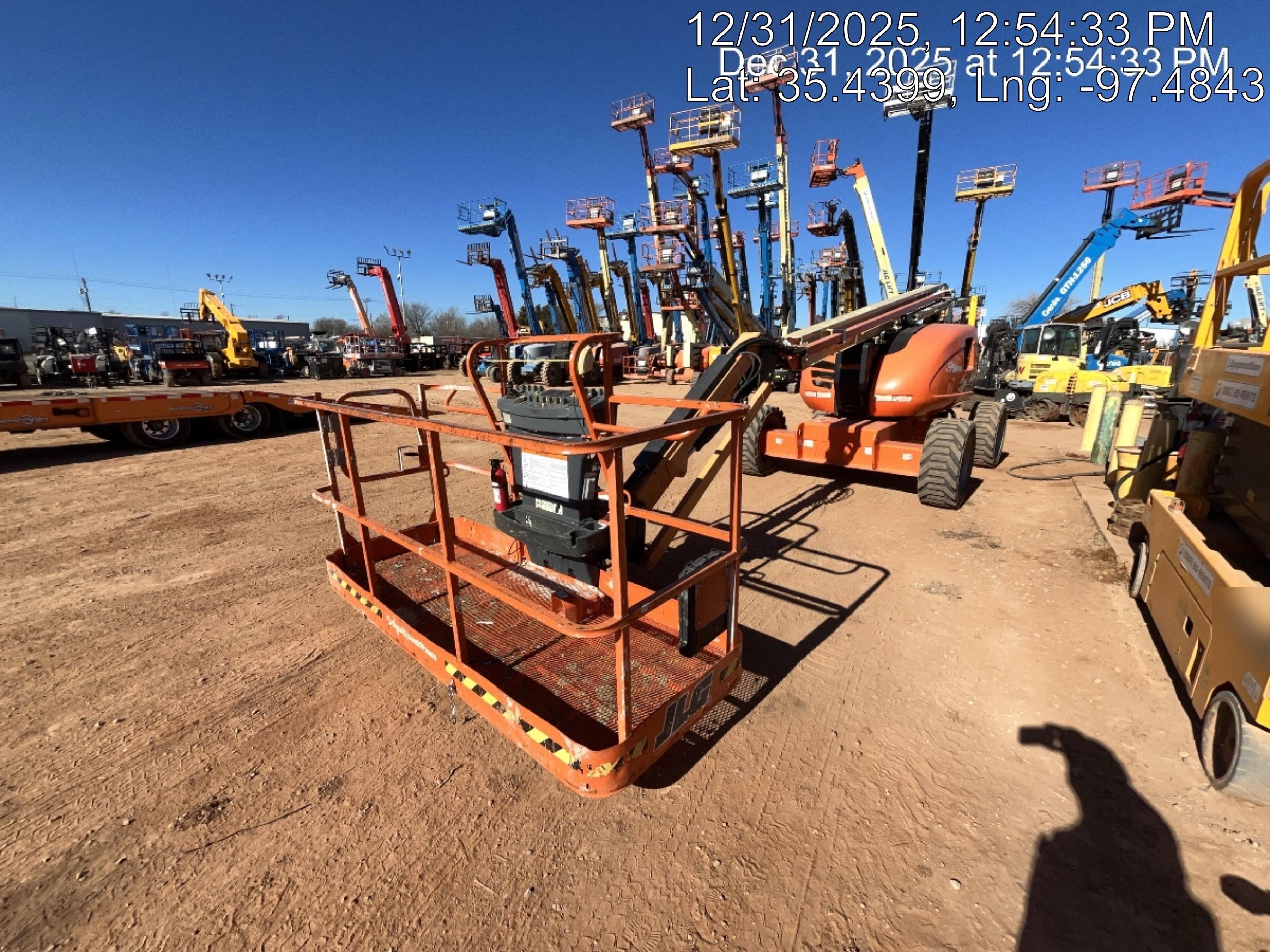 2023 JLG 600AJ