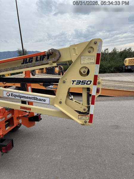 2022 JLG T350