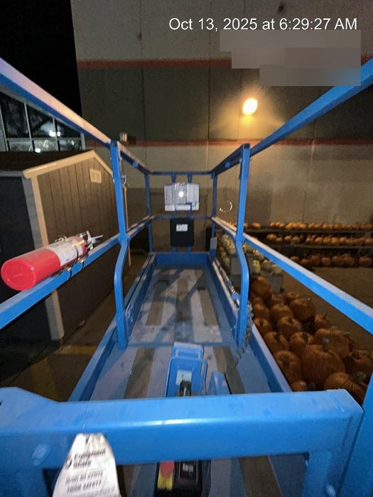 2020 Genie GS-2632 Solid NM Tires, Folding Rails with Half-Height Swing Gate, Beacon