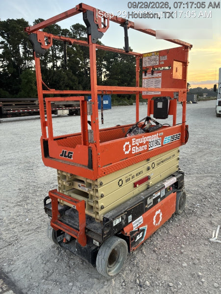 2023 JLG ES1932