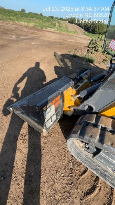 2025 JOHN DEERE 84" Bucket - John Deere