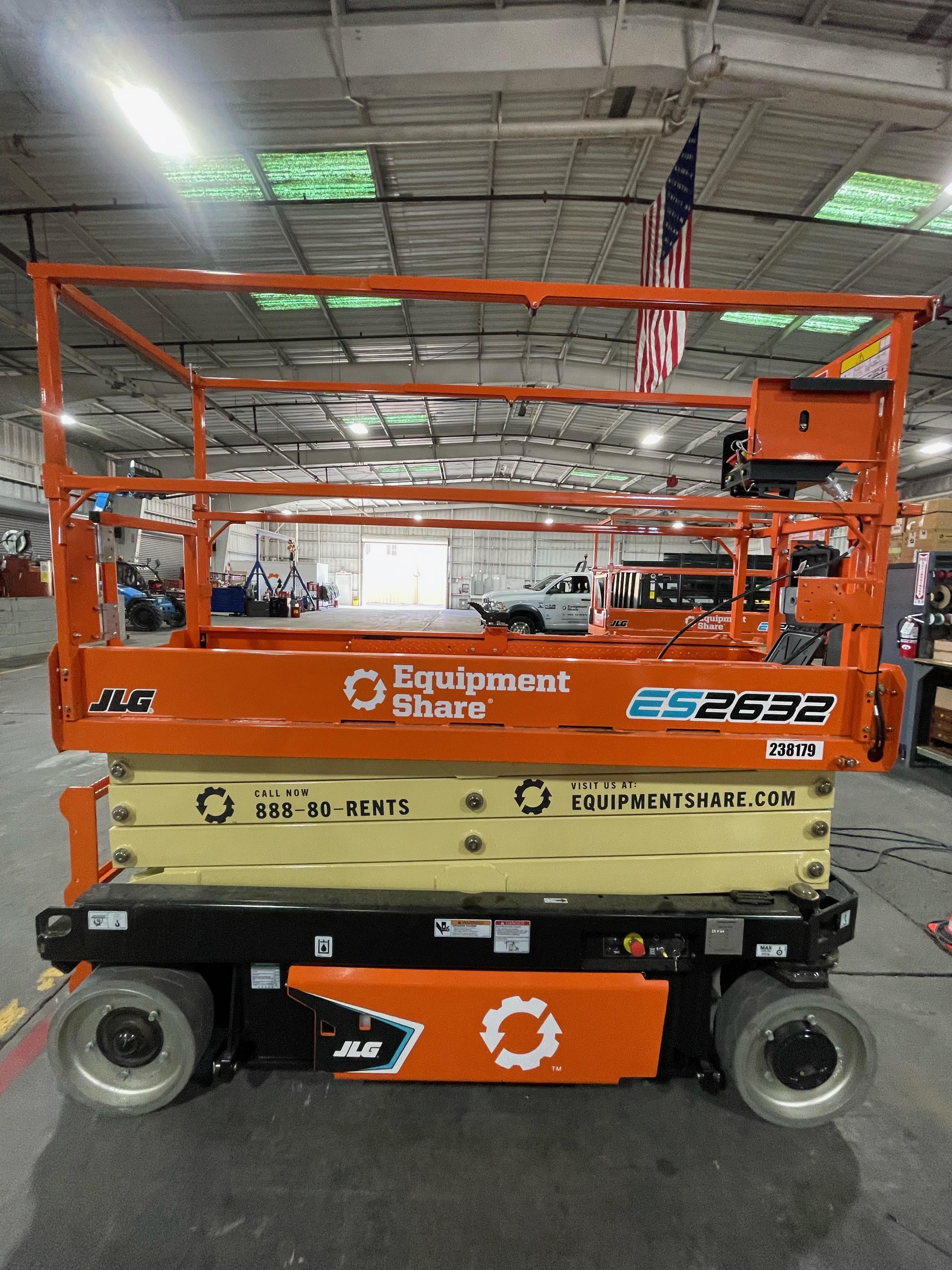 2022 JLG ES2632