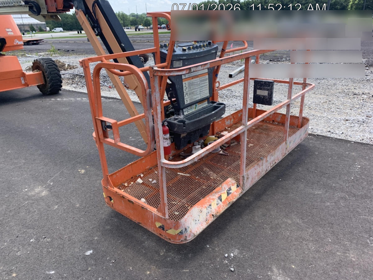 2023 JLG 660SJ