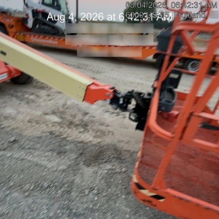 2021 JLG 400S