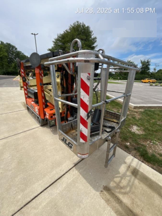 2020 JLG X600AJ