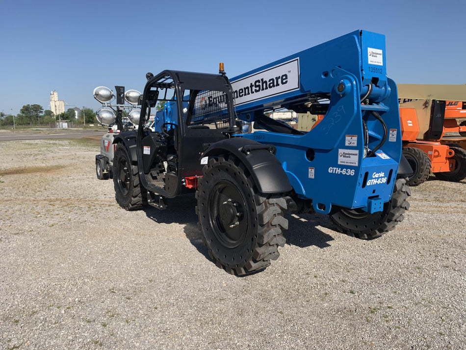 2021 GENIE GTH-636