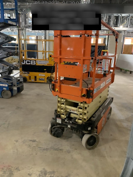2021 JLG ES1932