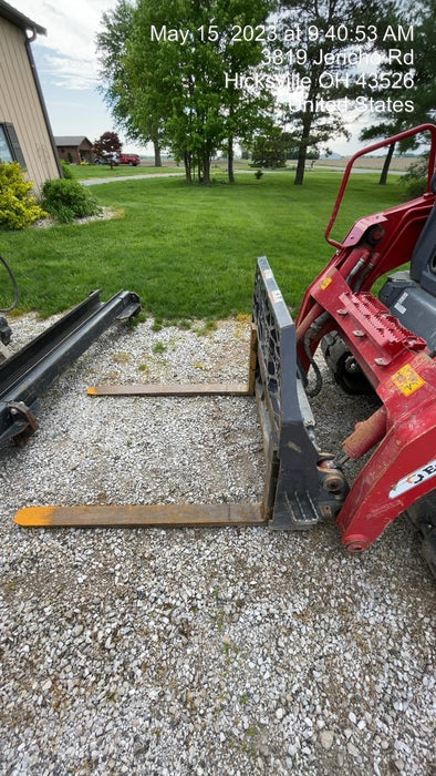 2021 PALADIN 48" Pallet Forks - Paladin