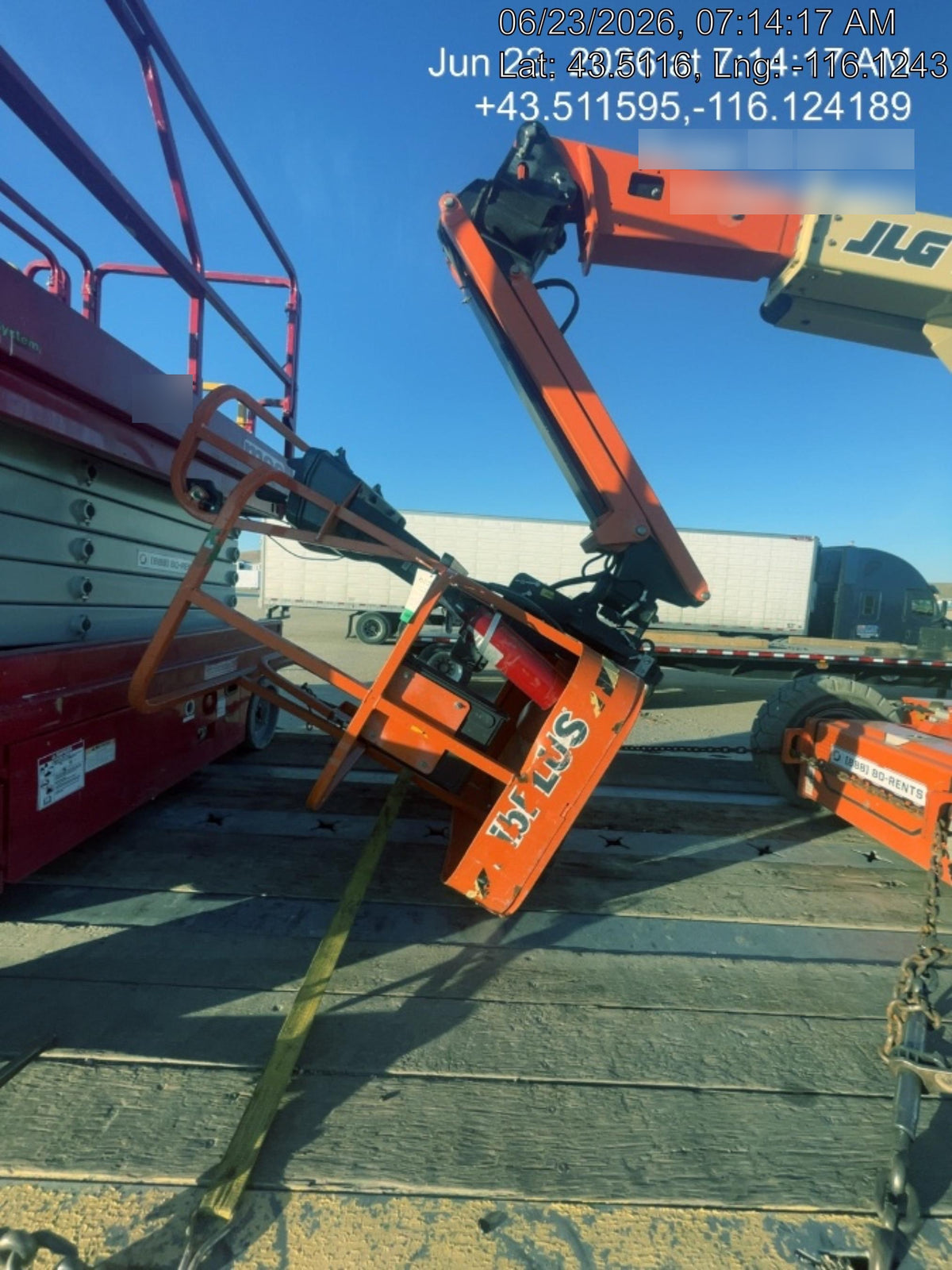2021 JLG E300AJP
