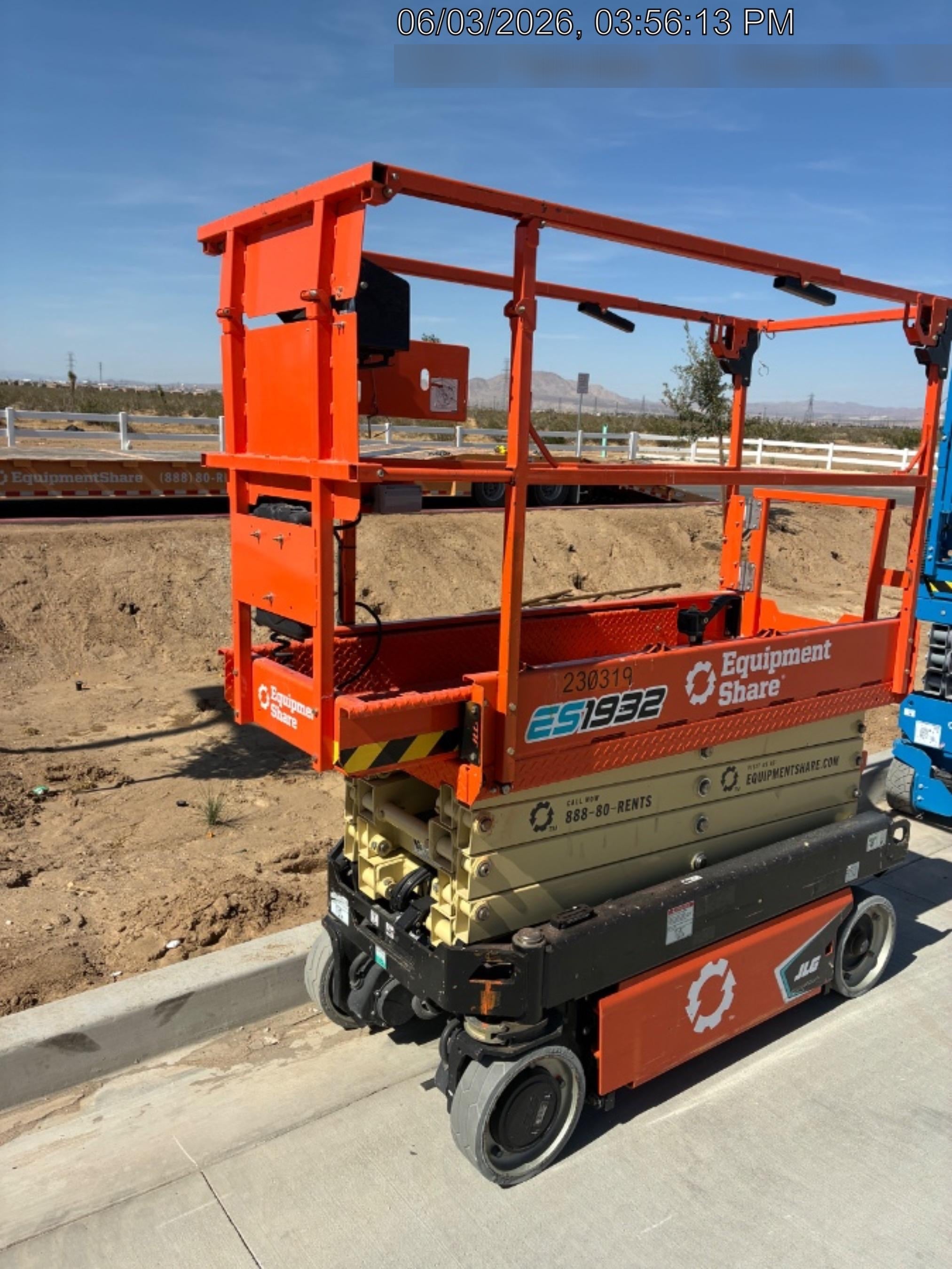 2022 JLG ES1932