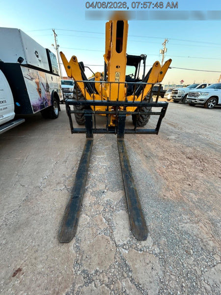 2023 JCB 510-56