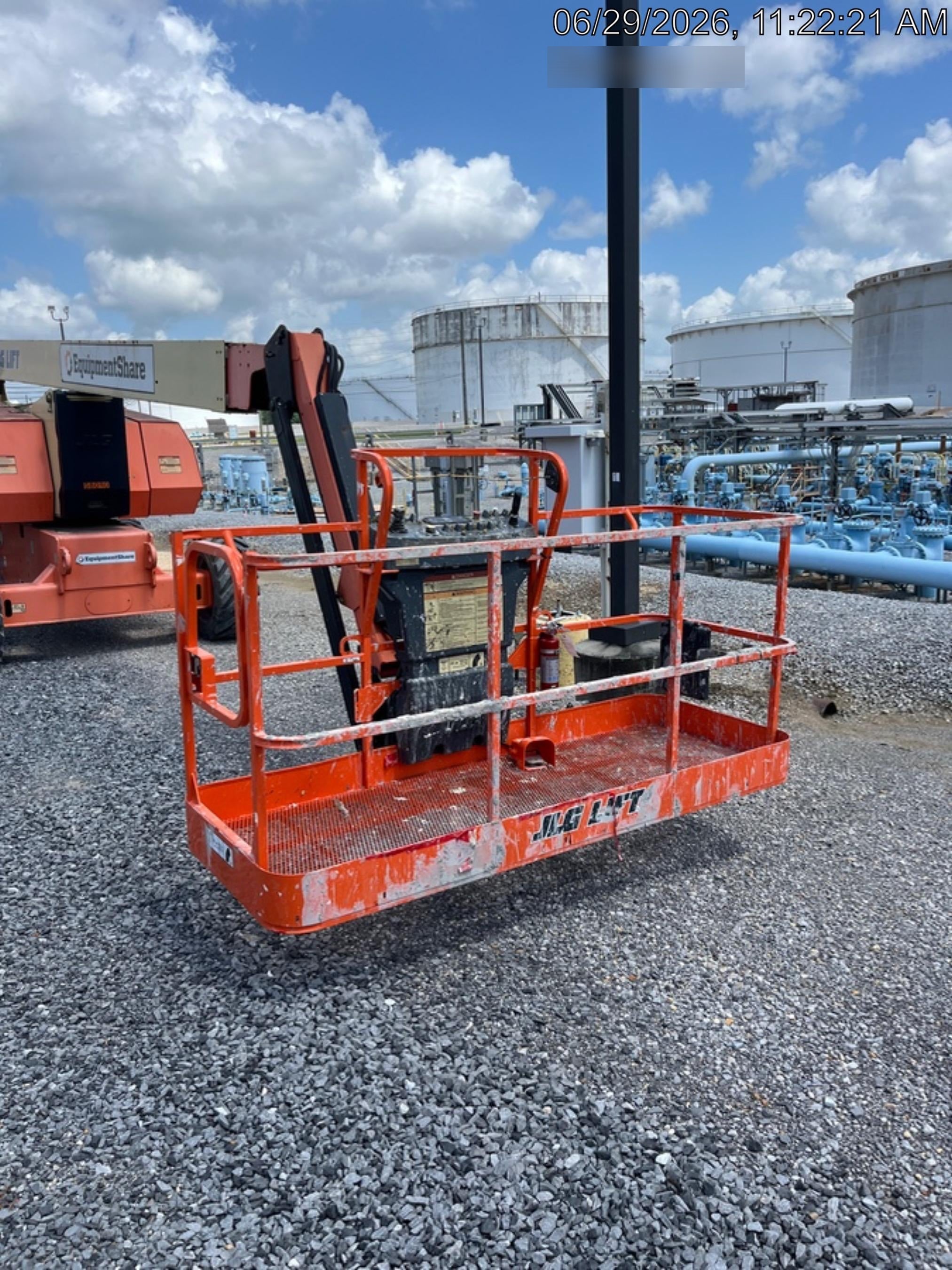 2019 JLG 800AJ