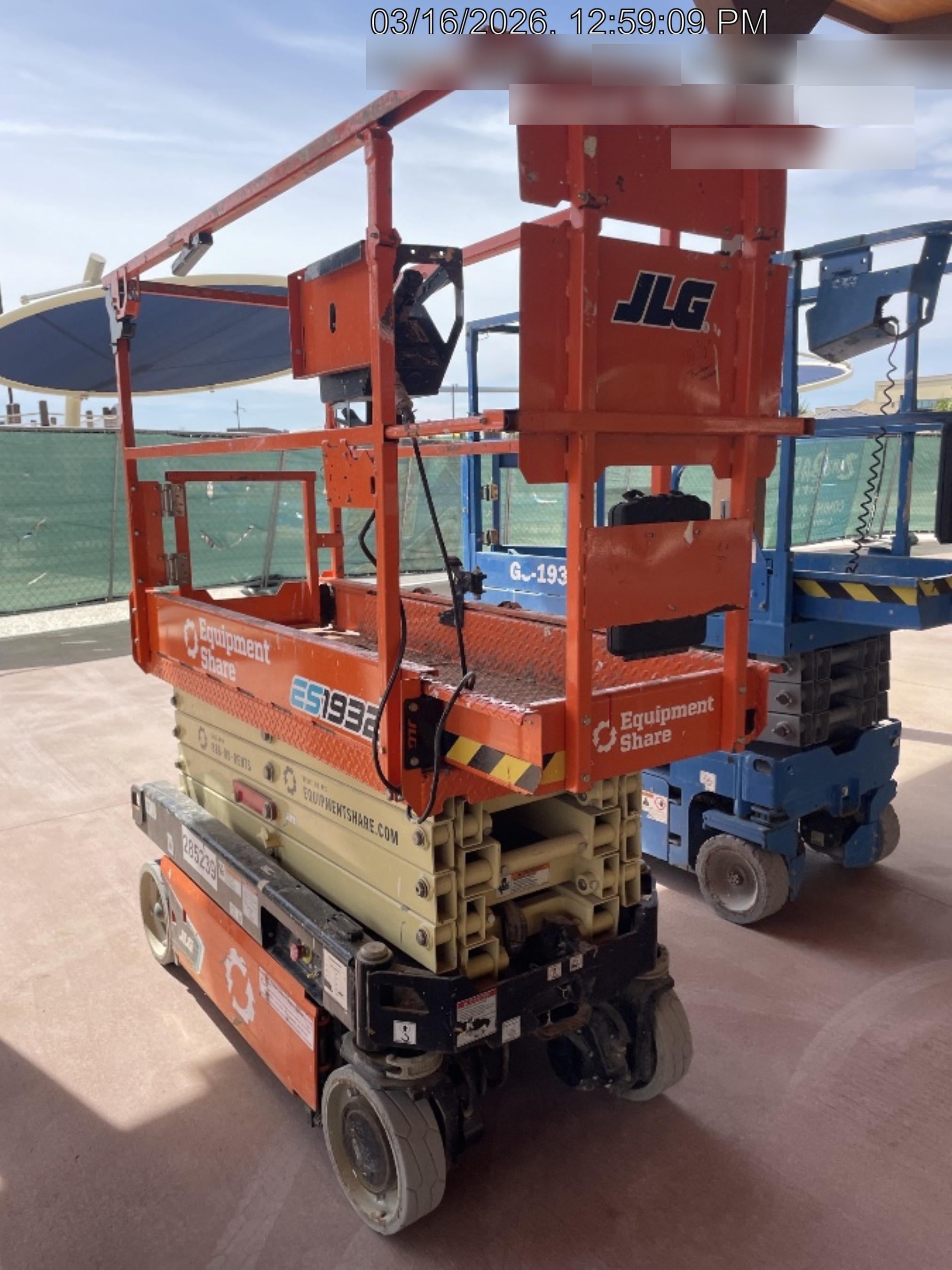 2022 JLG ES1932