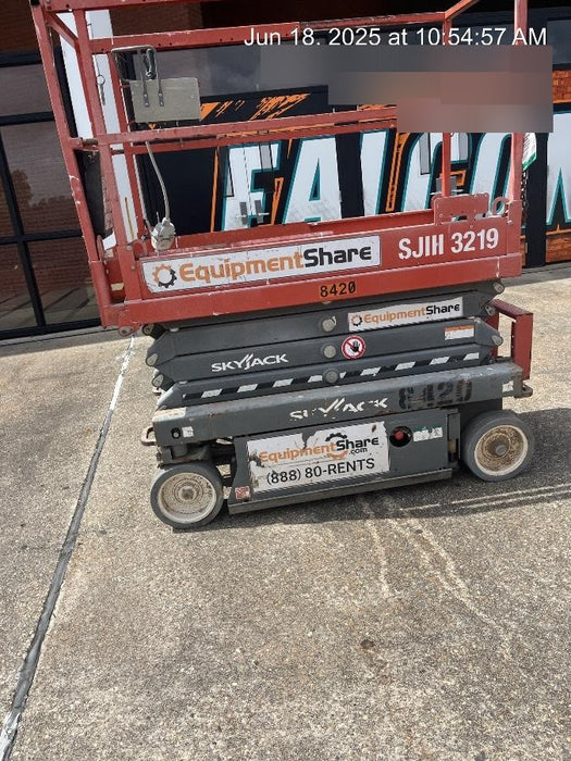 2018 SKYJACK SJIII-3219