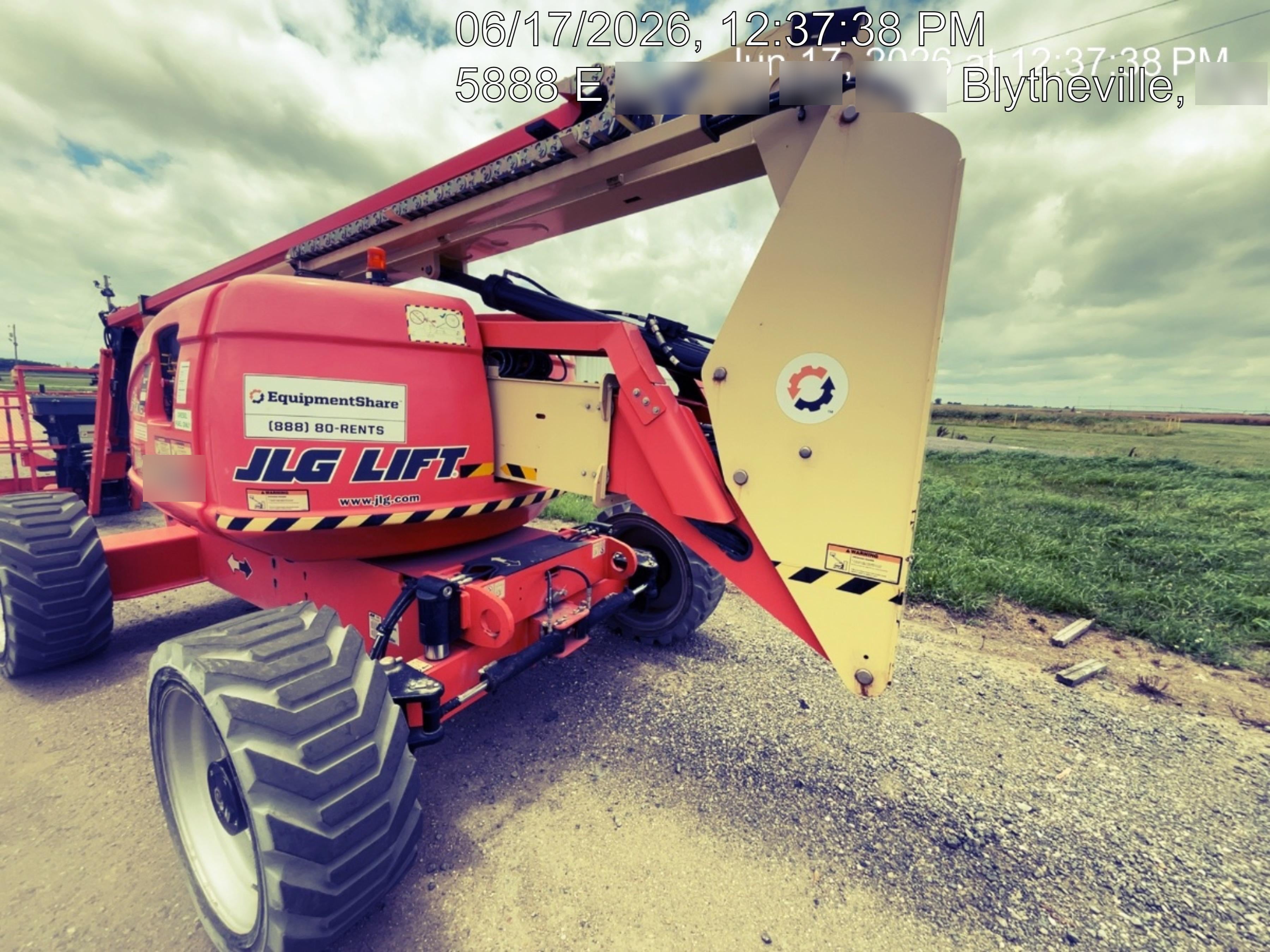 2021 JLG 600AJ