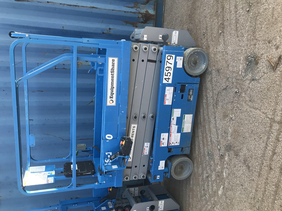 2019 Genie GS-1930 Fixed rails with chain Entry