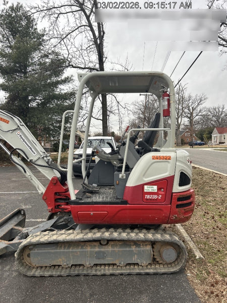 2022 TAKEUCHI TB235-2R