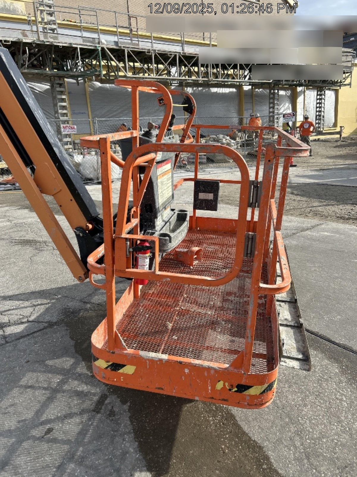 2022 JLG 660SJ