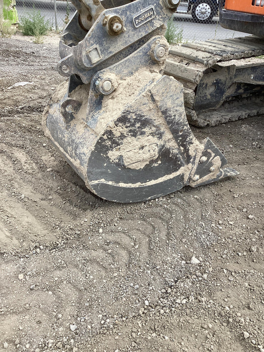 2020 DOOSAN 36"  Bucket - Doosan