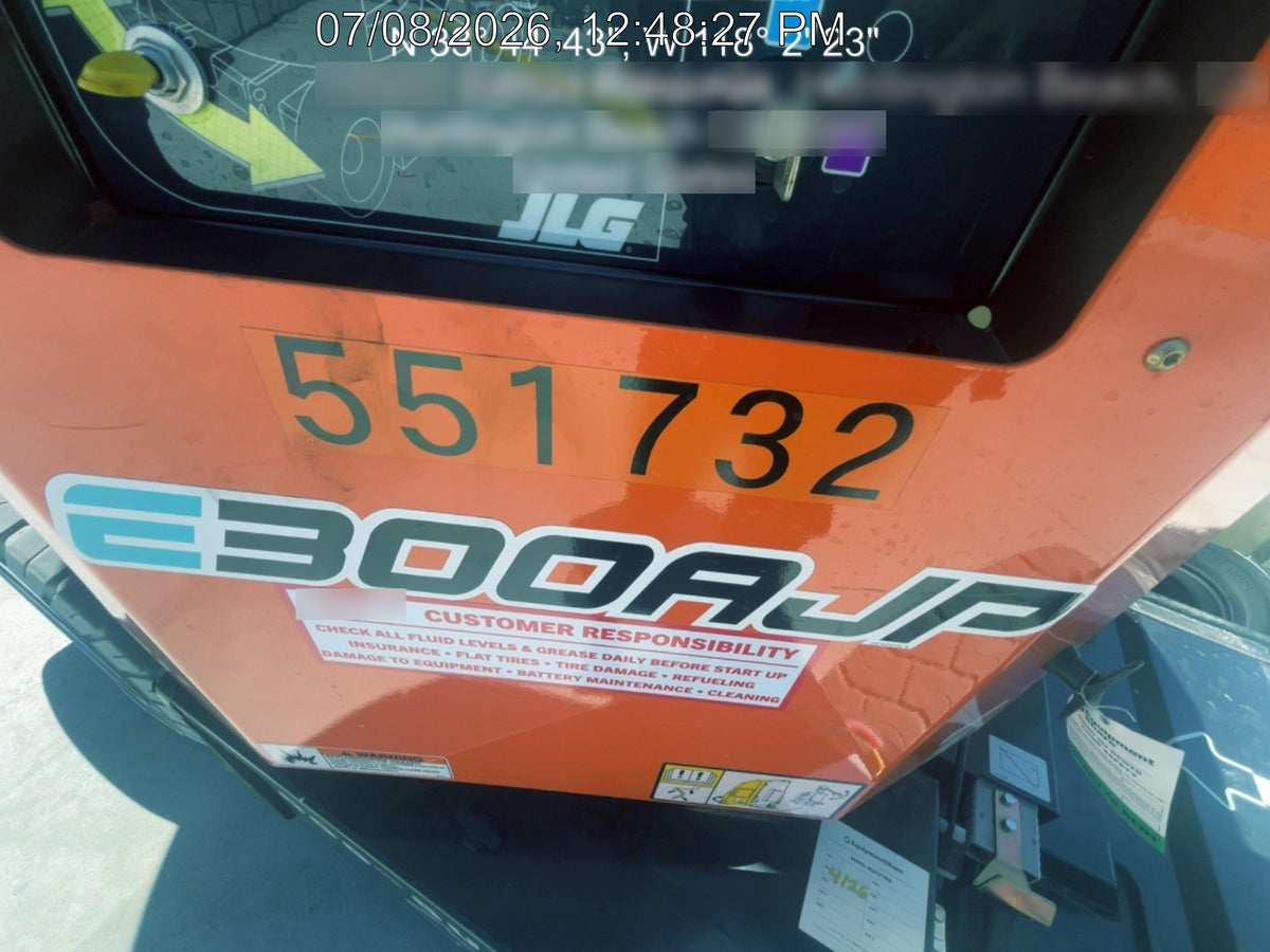 2025 JLG E300AJP