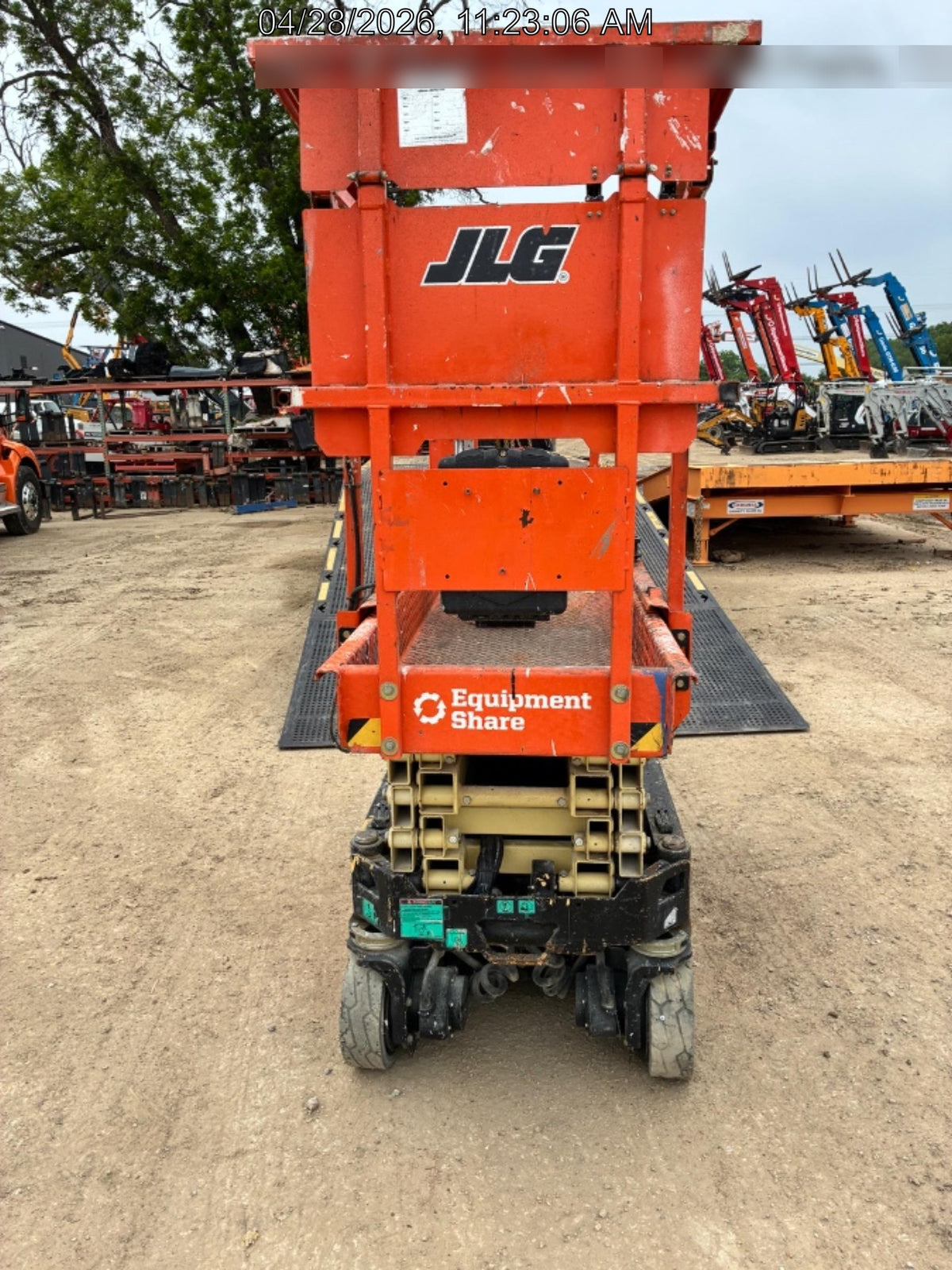 2023 JLG ES1932
