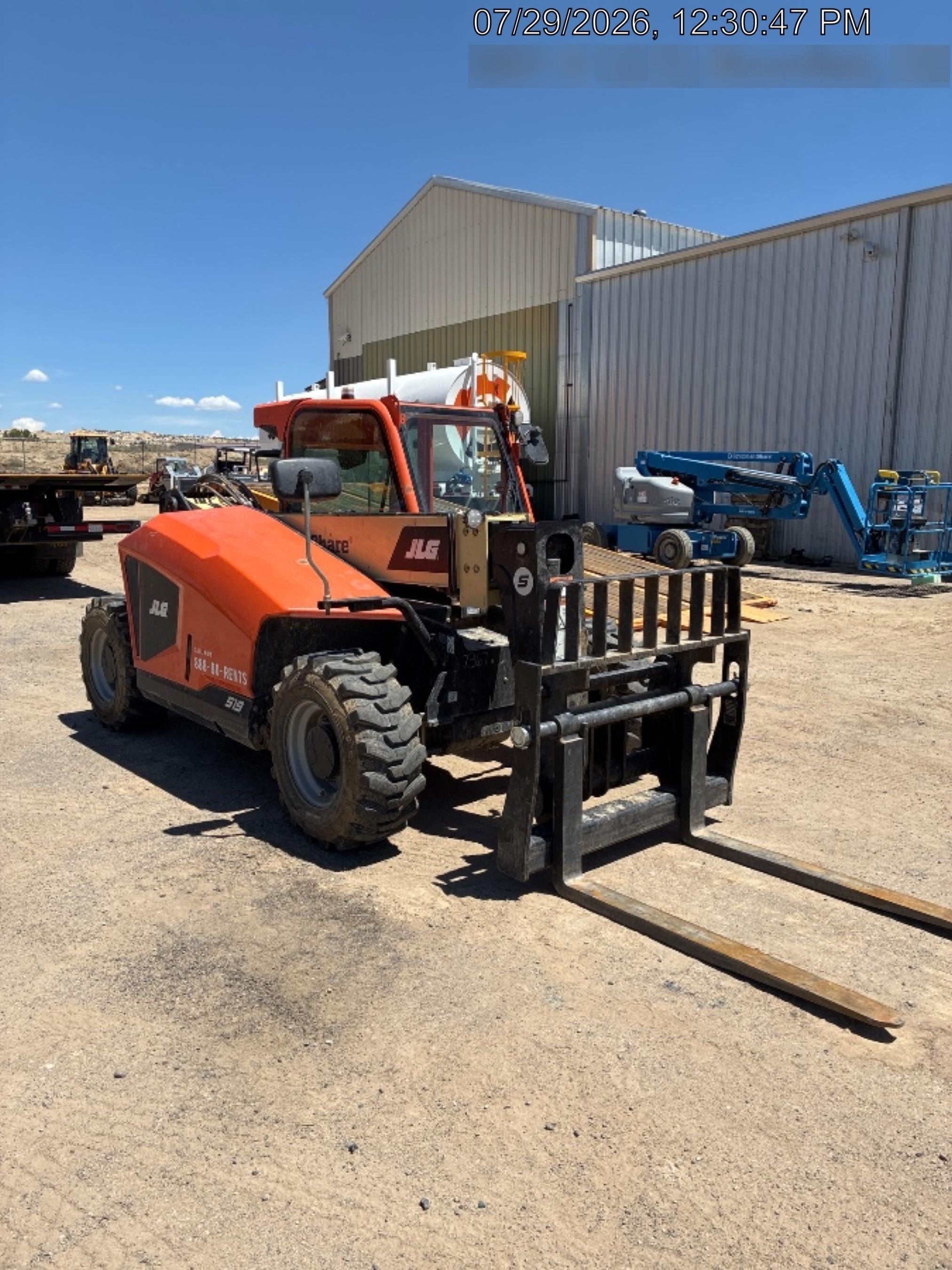 2025 JLG 519