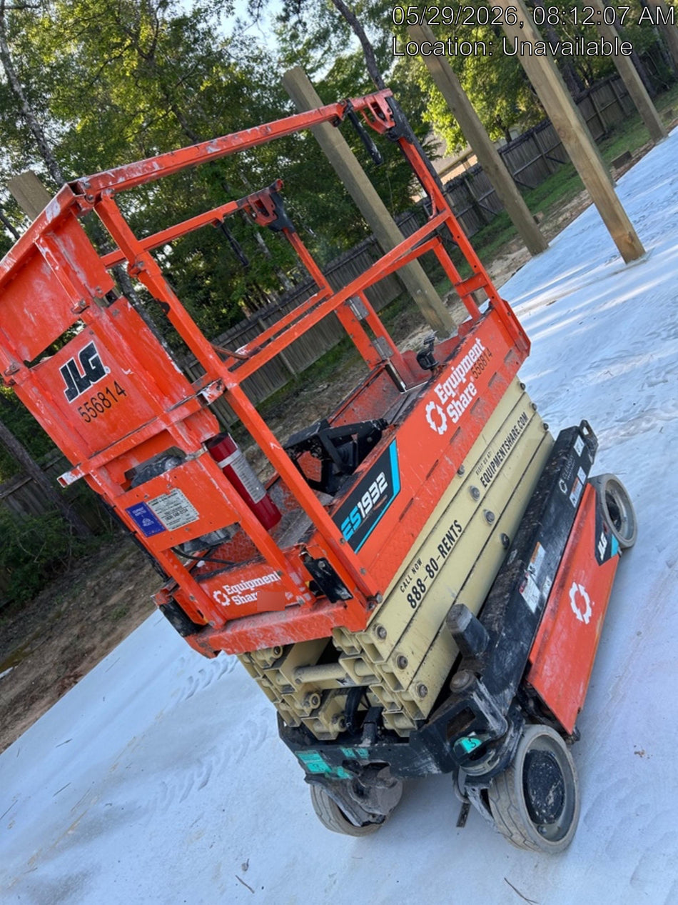 2025 JLG ES1932