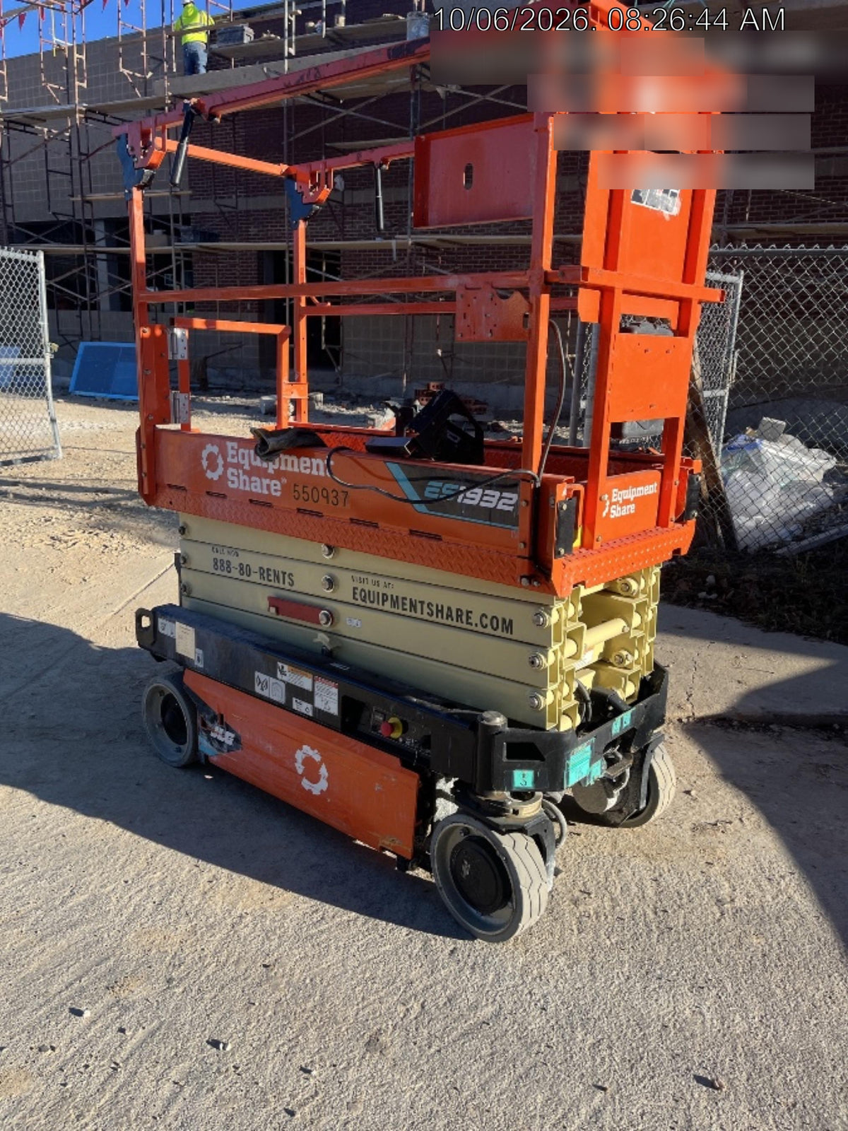 2025 JLG ES1932