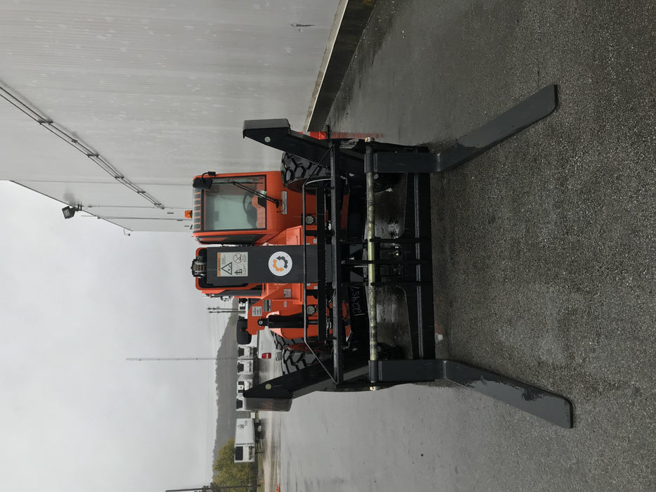 2020 Skytrak 10054 74 Hp, Cab/Heat/Air, FF Tires, Work Lights, Beacon, Aux Hydraulics, Back up Alarm, Lifting Eye, ES Decals