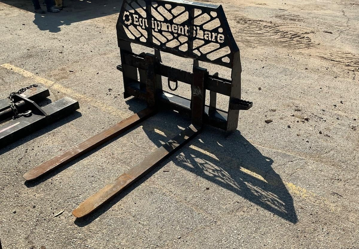 2020 PALADIN 48" Pallet Forks - Paladin