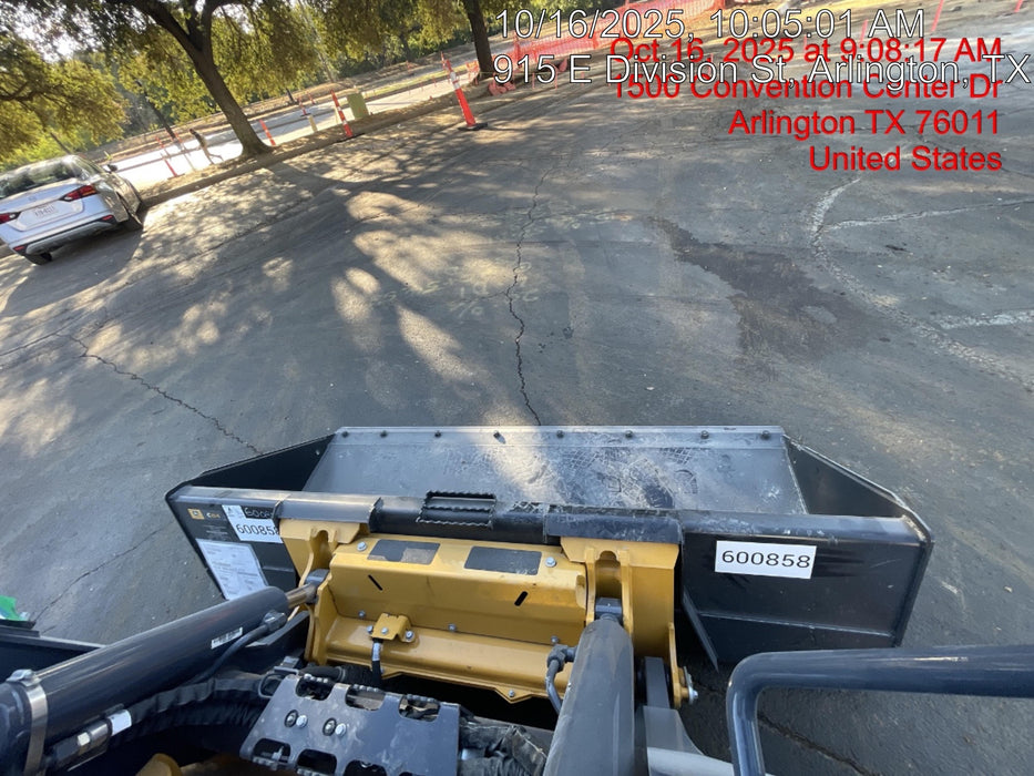 2025 JOHN DEERE 84" Bucket - John Deere