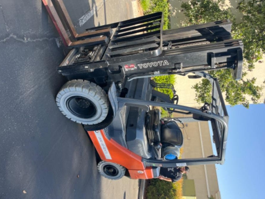 2022 TOYOTA 50-8FGU25