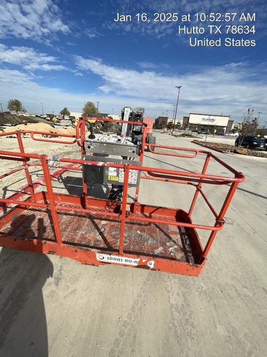 2016 Skyjack SJ86T