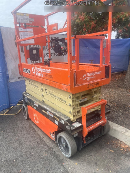 2022 JLG R1932