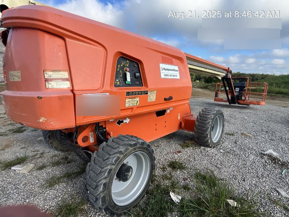 2019 JLG 660SJ