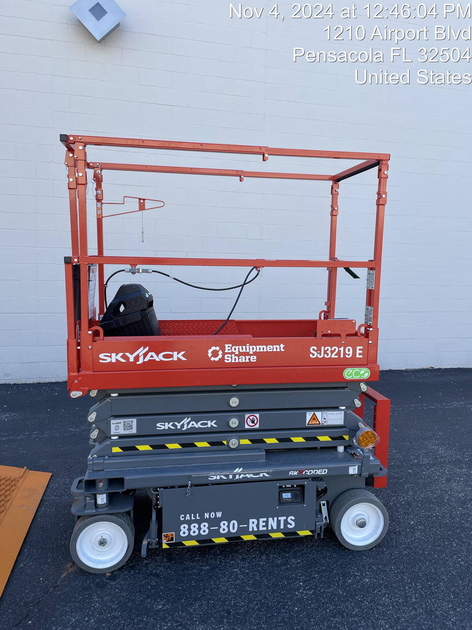 2024 Skyjack SJ3219 Electric Drive, Sld NM Tires, DBcns, RFRails, Power to Platform, T3 + Access Control
