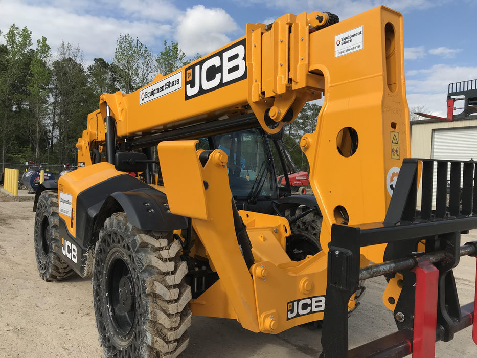 2020 JCB 510-56