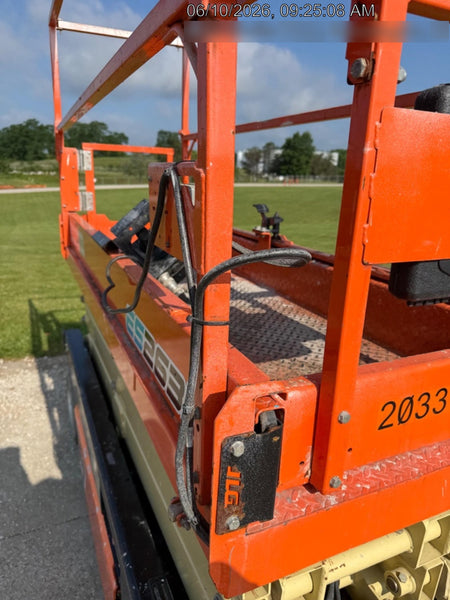 2022 JLG ES2632