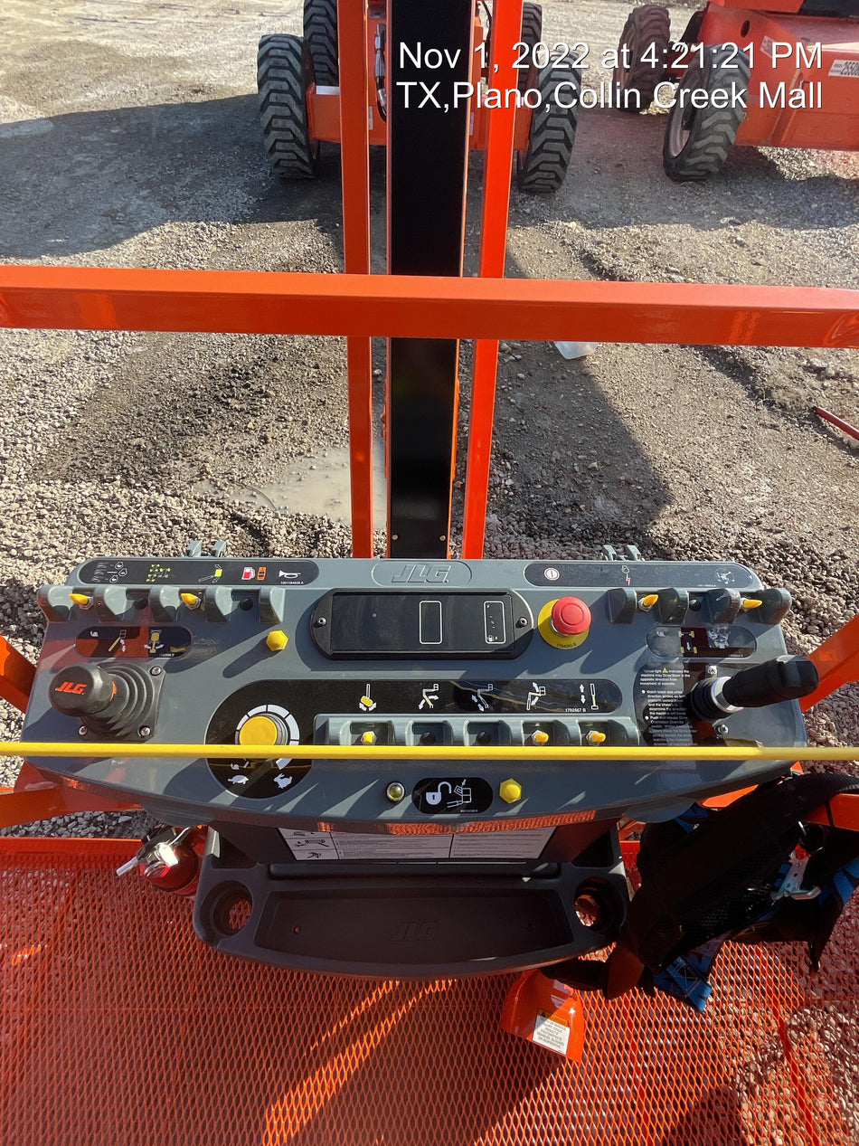 2022 JLG 660SJ