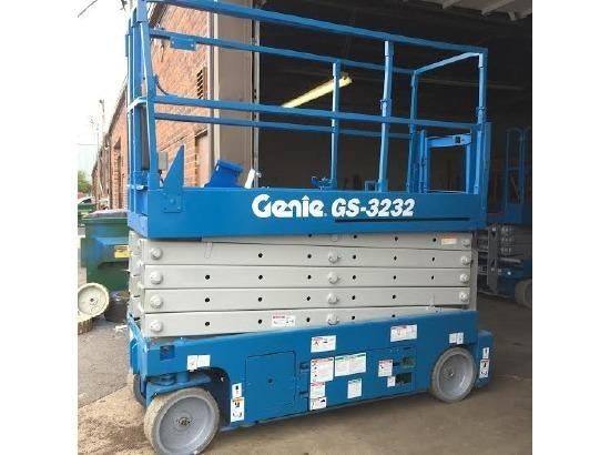 2017 Genie GS-3232 Genie GS3232 Narrow 32' Scissor Lift