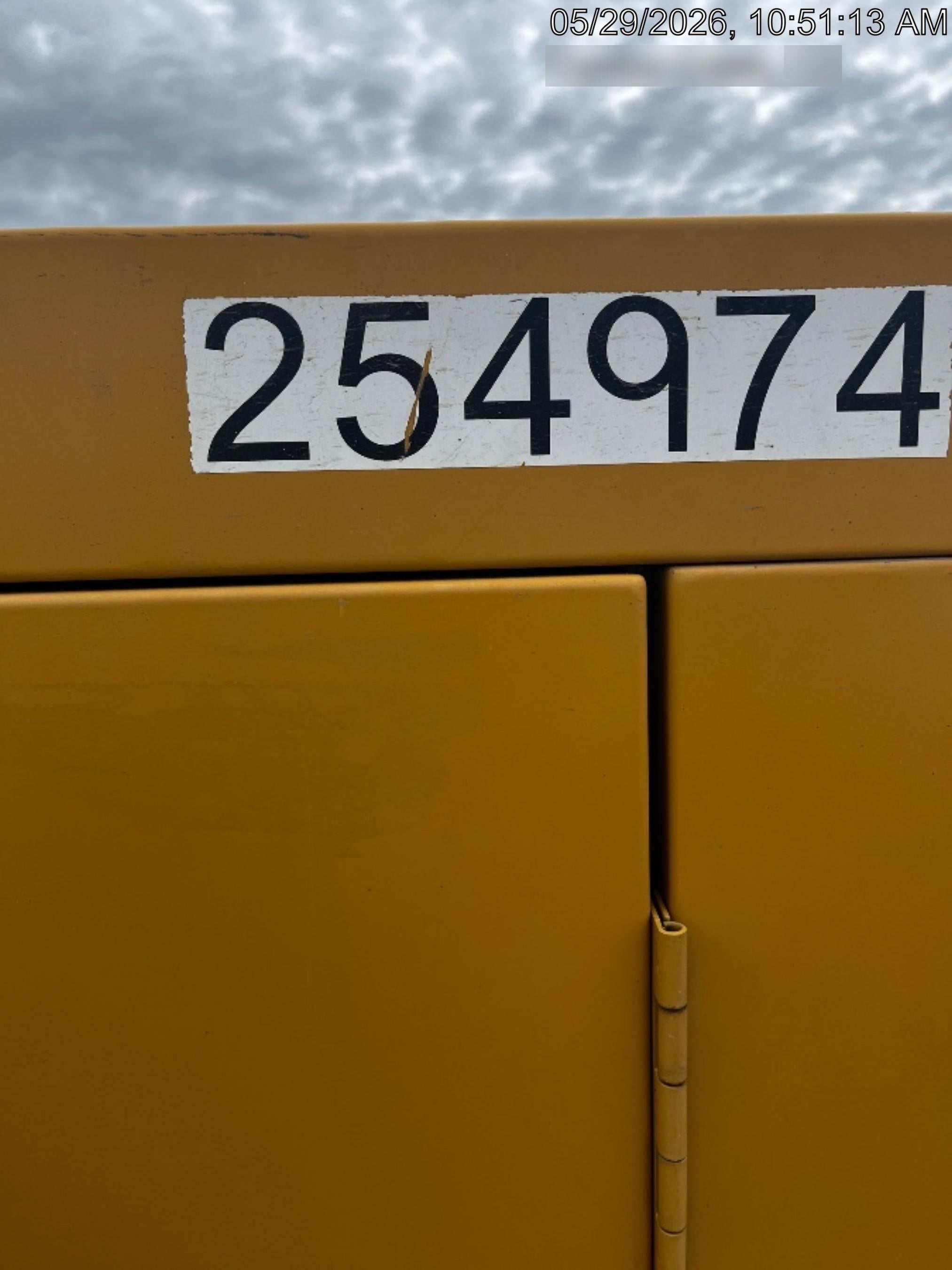 2022 VAC-TRON LP573XDT