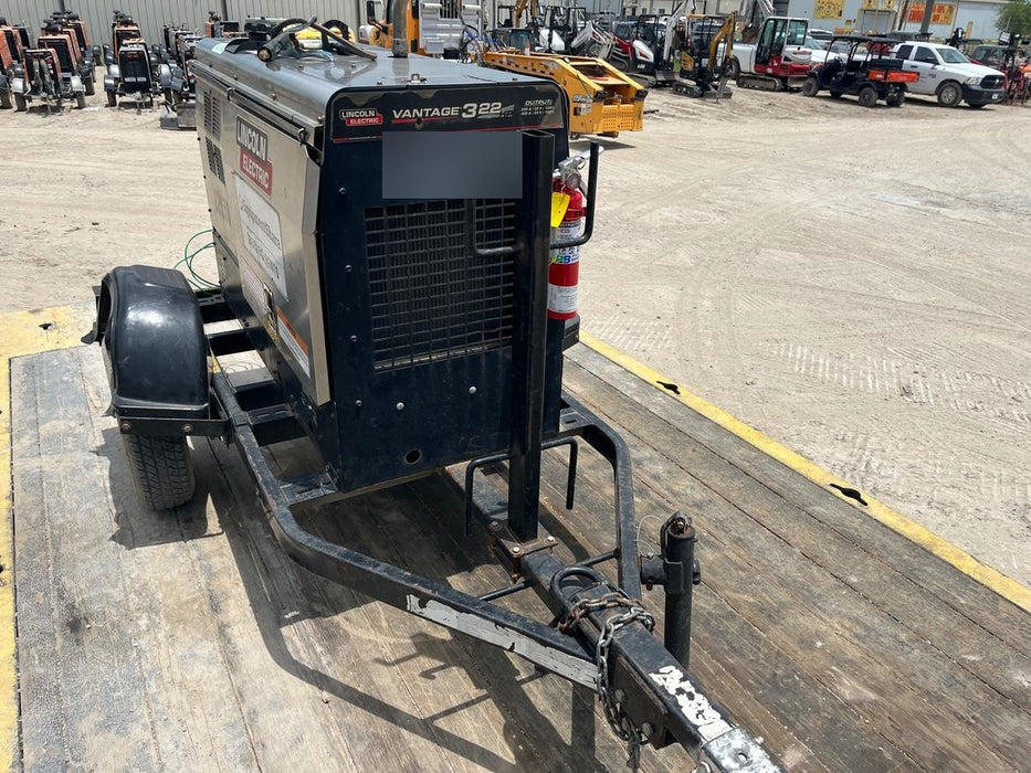 2019 Lincoln Electric Vantage 322 Lincoln Vantage 322 Welder w/Trailer, Light Kit, Cable Rack