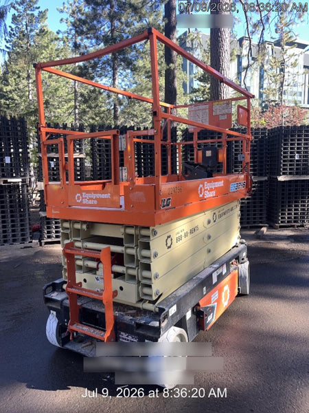 2022 JLG ES3246