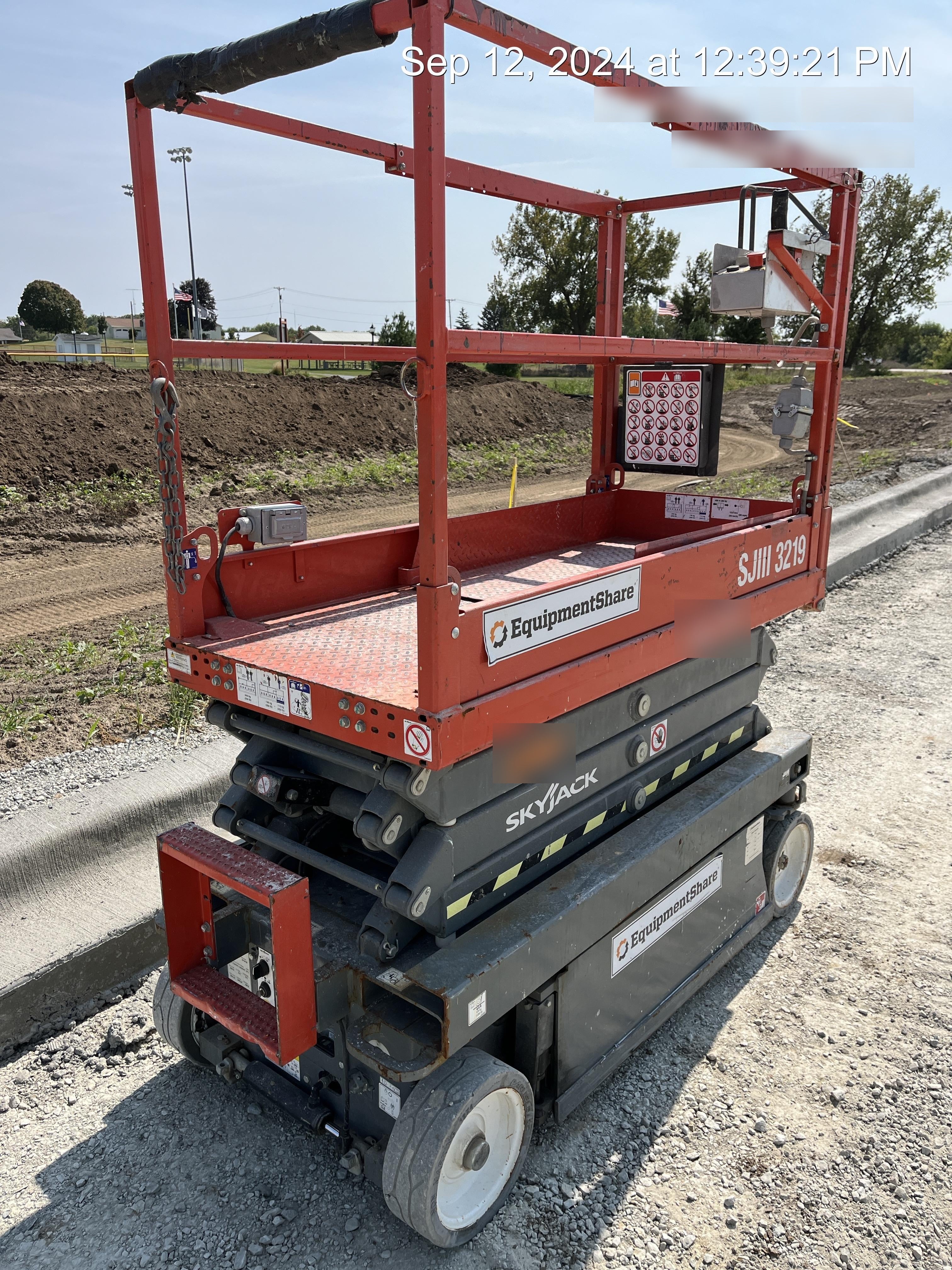 2019 Skyjack SJIII-3219 Standard Options, Trojan Batteries