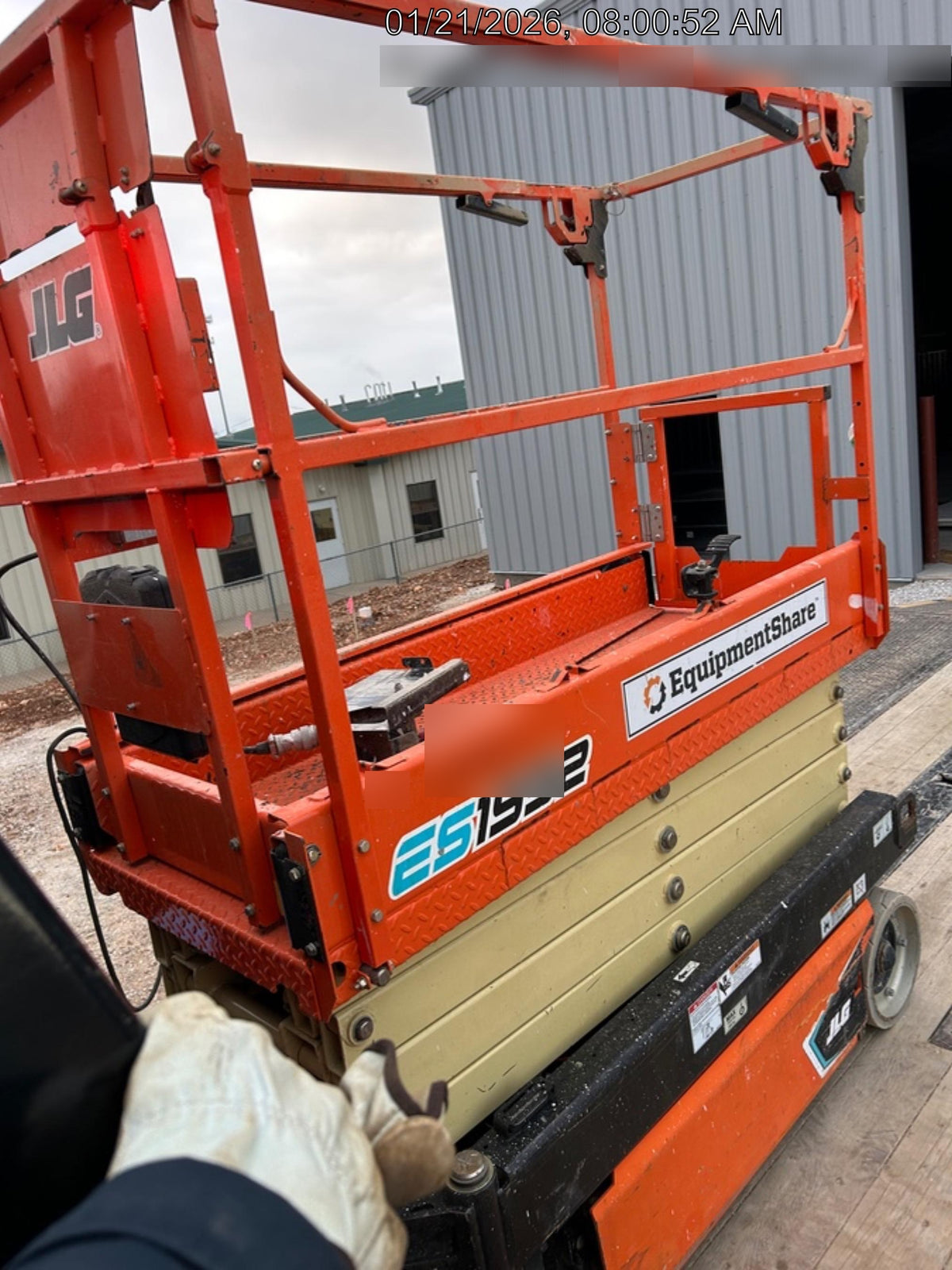 2021 JLG ES1932