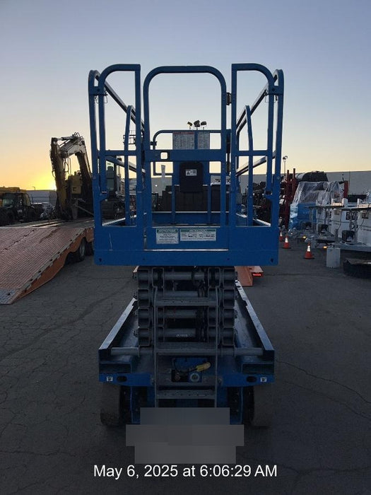 2020 Genie GS-3246 Standard, Folding full height swing gate, 800W Inverter