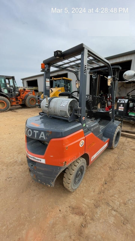 2022 TOYOTA 50-8FGU25