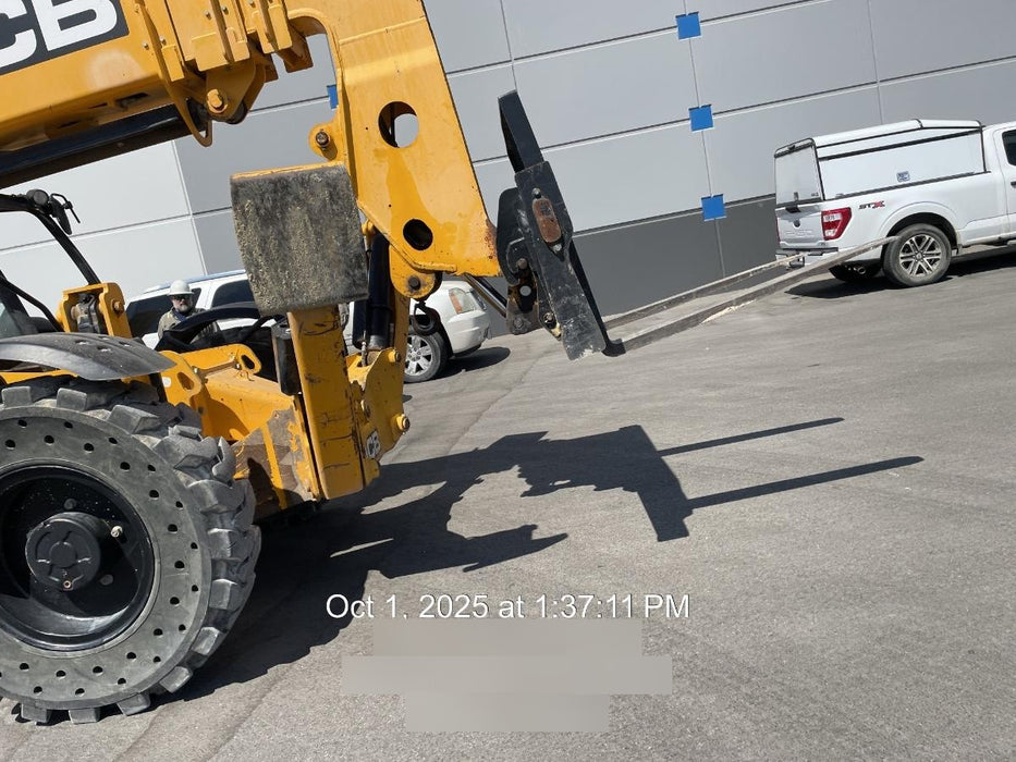 2020 JCB 512-56 Canopy, 74Hp, Solid Tires, Work Lights, Beacon, Aux Hydraulics, Back up Alarm, Lifting Eye, ES Decals