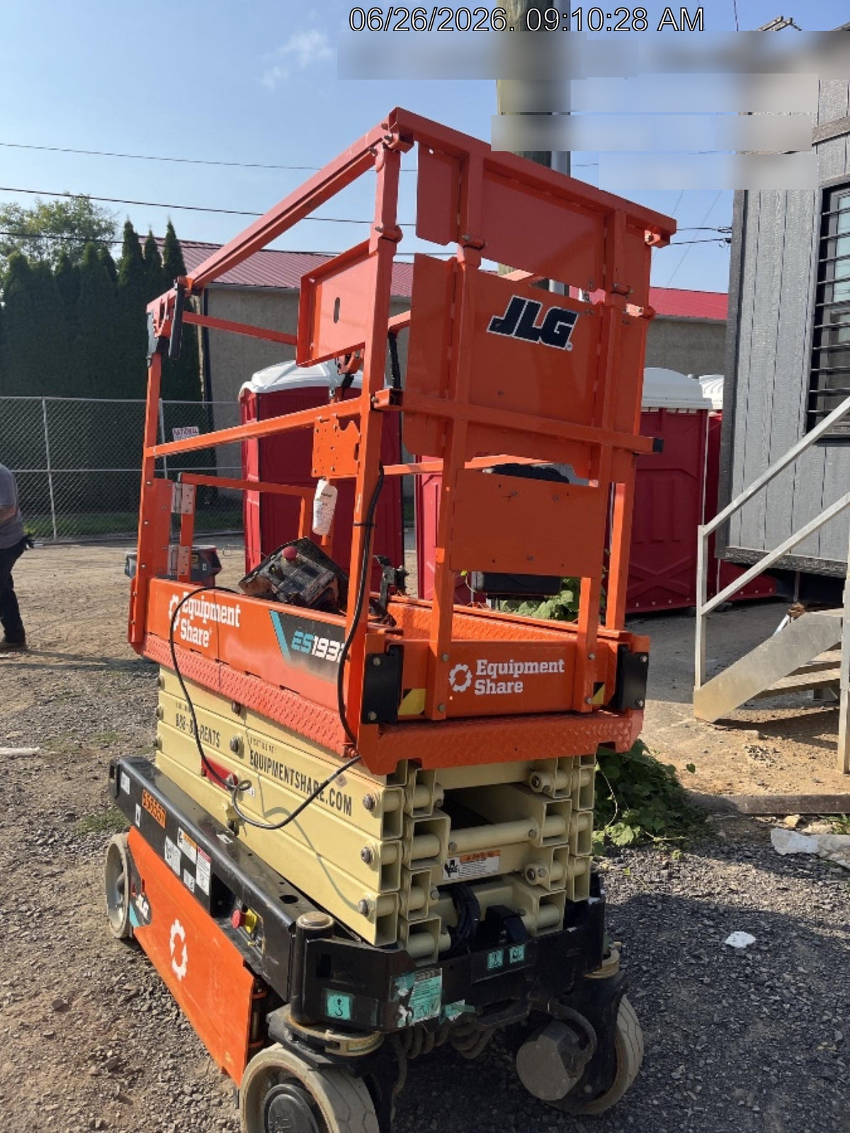 2025 JLG ES1932