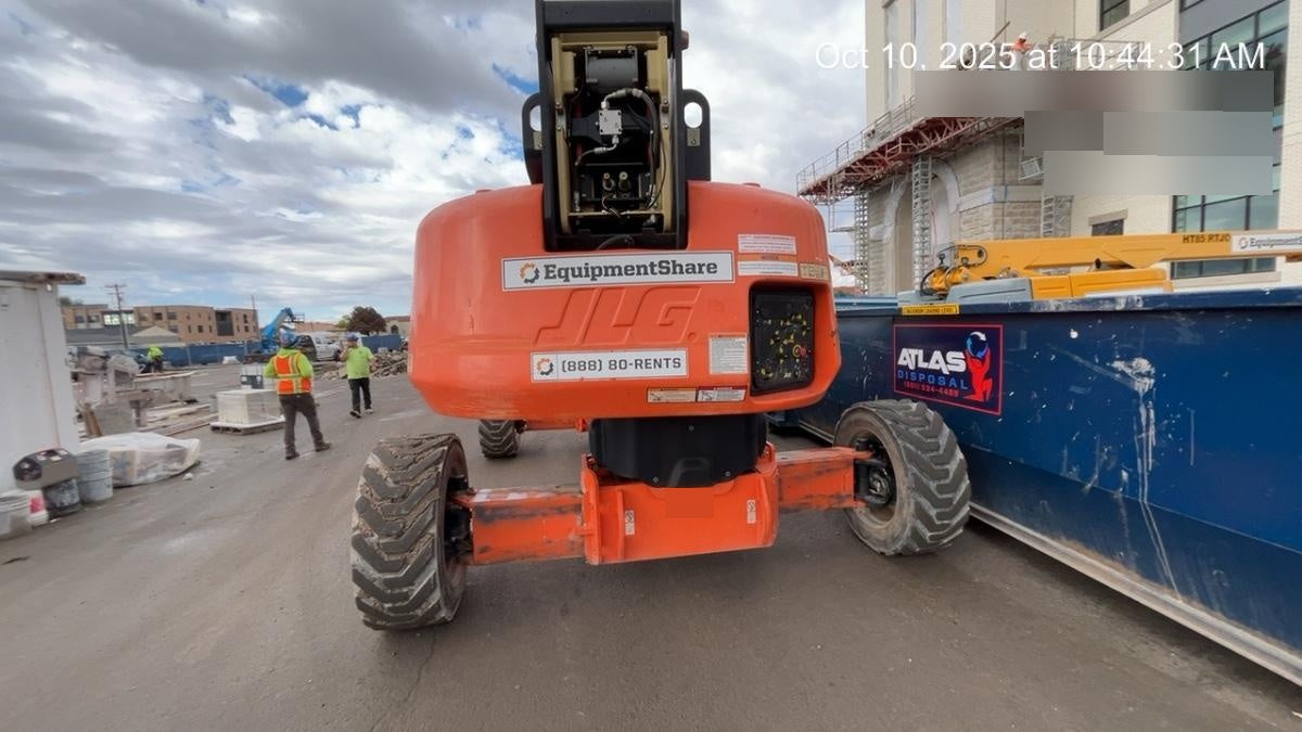 2019 JLG 1350SJP